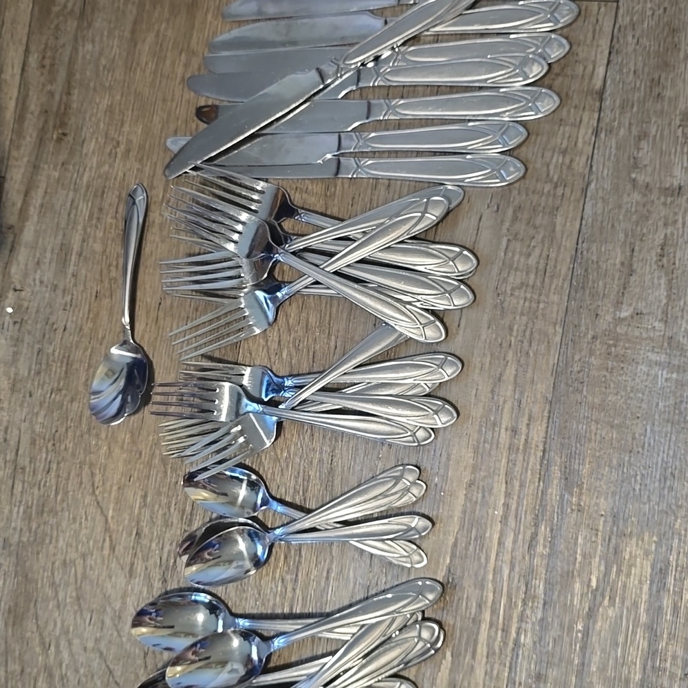 Stainless Steel Cutlery 34 Pieces